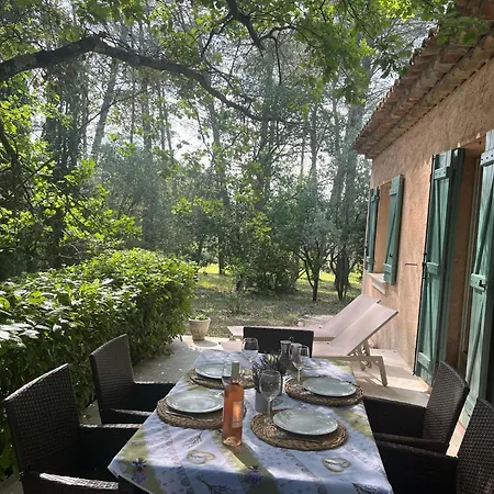 Provencal With Swimming Pool And Shaded Park *