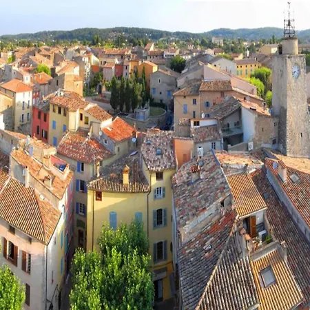 Provencal With Swimming Pool And Shaded Park Hébergement de vacances Draguignan