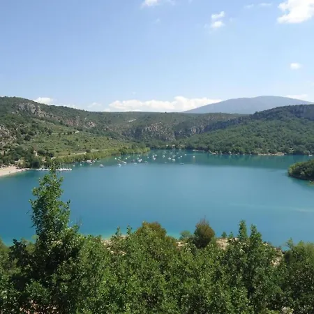 Provencal With Swimming Pool And Shaded Park Hébergement de vacances